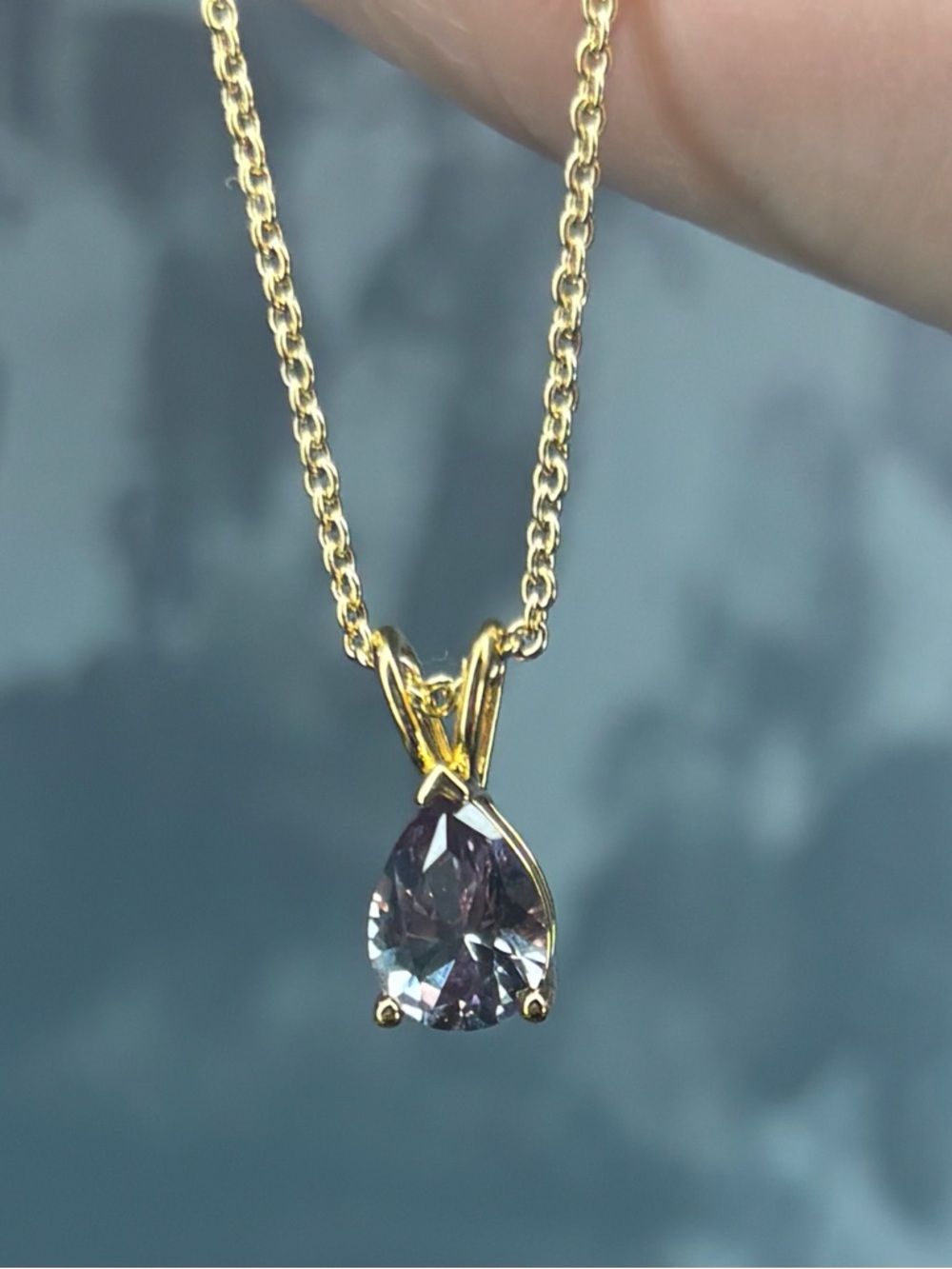 Stunning Natural 1.5CT Alexandrite Teardrop Pendant/Necklace 14K Yellow Gold